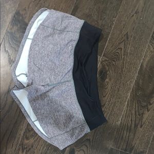 lulu lemon 2.5 length shorts